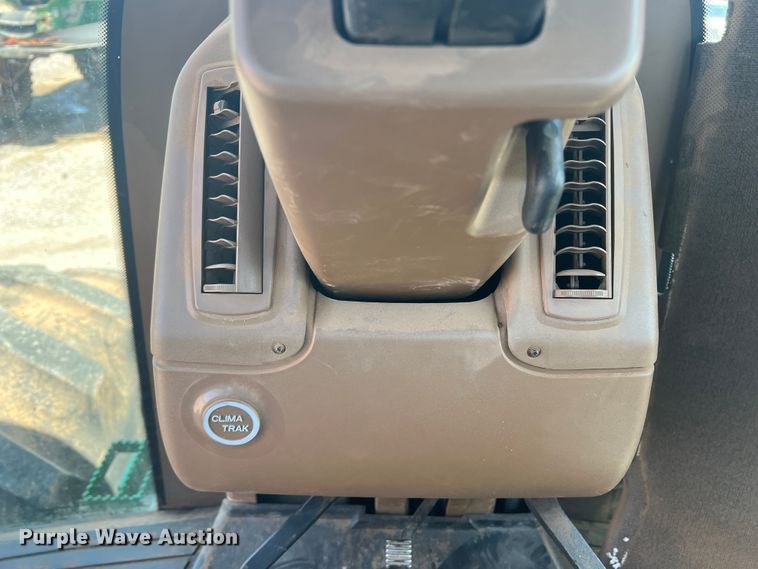 image for item IG9480 2008 John Deere 9530  4WD tractor