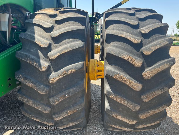 image for item IG9480 2008 John Deere 9530  4WD tractor