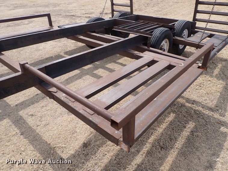 image for item IH9665 1998 Donahue EXG-160  windrower trailer
