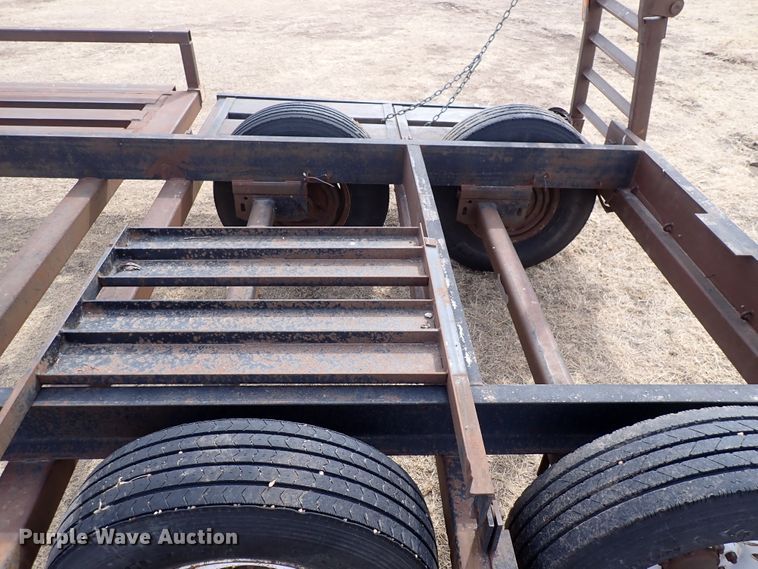 image for item IH9665 1998 Donahue EXG-160  windrower trailer