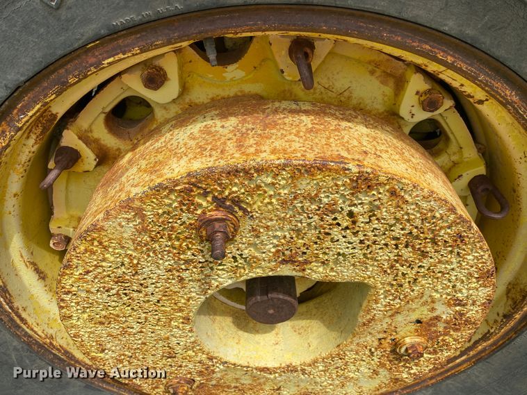 image for item JL9030 John Deere 4320  tractor