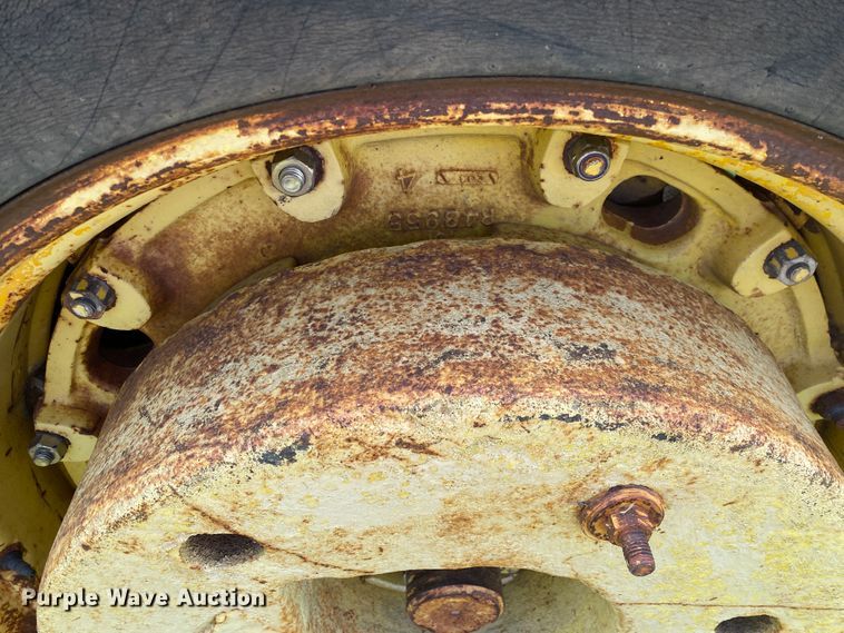 image for item JL9030 John Deere 4320  tractor