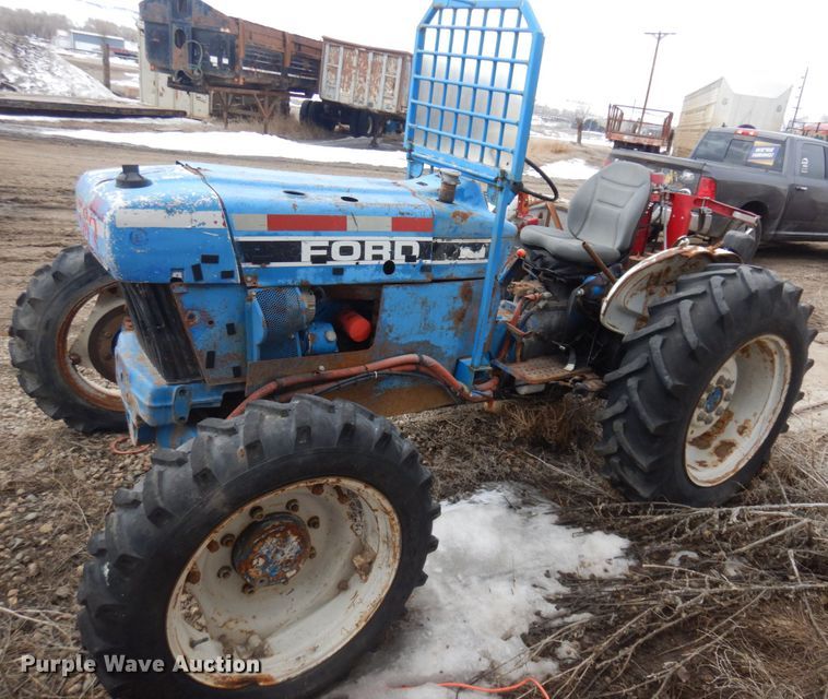 image for item KE9290 Ford CA514C  MFWD tractor