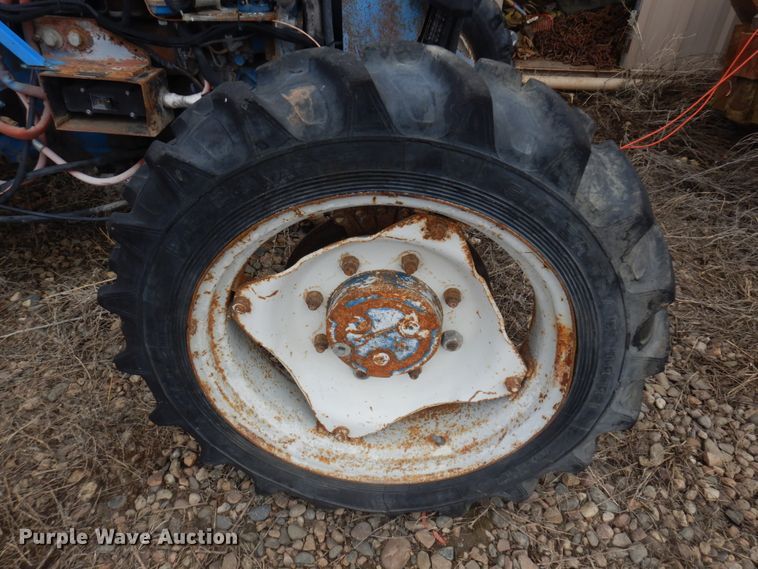 image for item KE9290 Ford CA514C  MFWD tractor