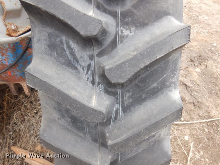 image for item KE9290 Ford CA514C  MFWD tractor