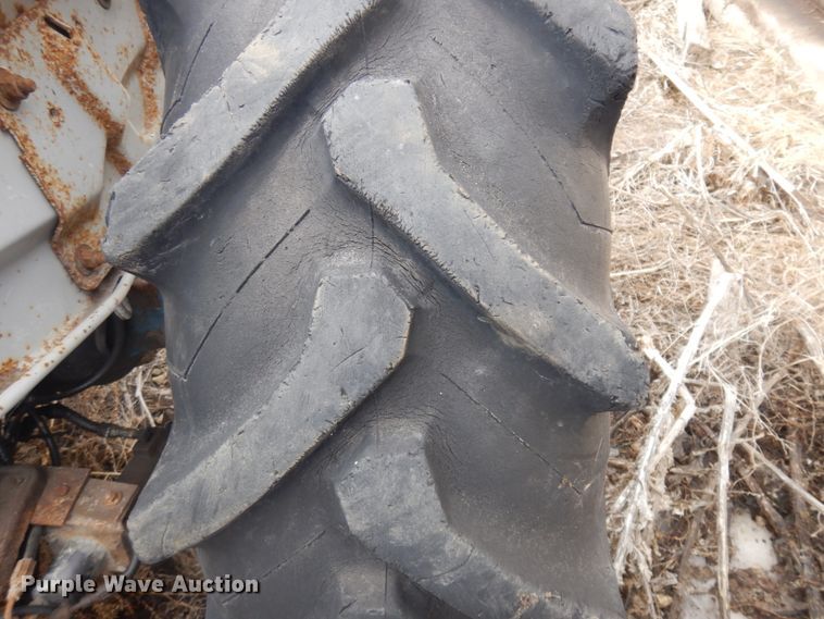 image for item KE9290 Ford CA514C  MFWD tractor