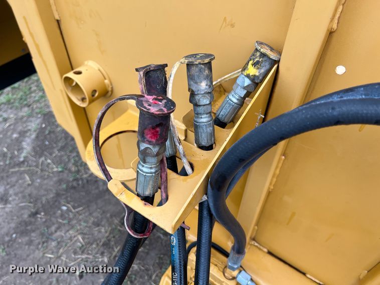 image for item KG9802 HayBuster 2650  bale processor