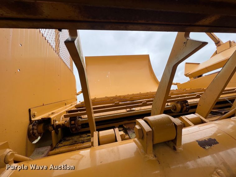 image for item KG9802 HayBuster 2650  bale processor