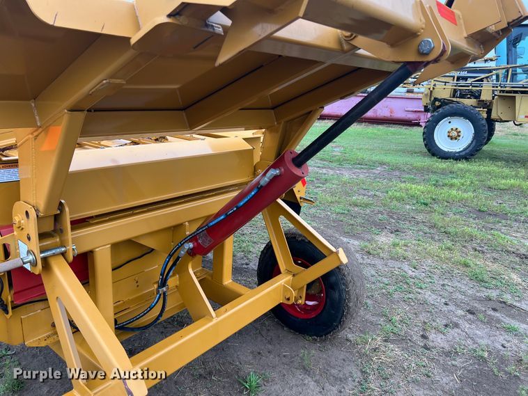 image for item KG9802 HayBuster 2650  bale processor