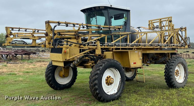 image for item KG9803 Ag-Chem RoGator 664  sprayer