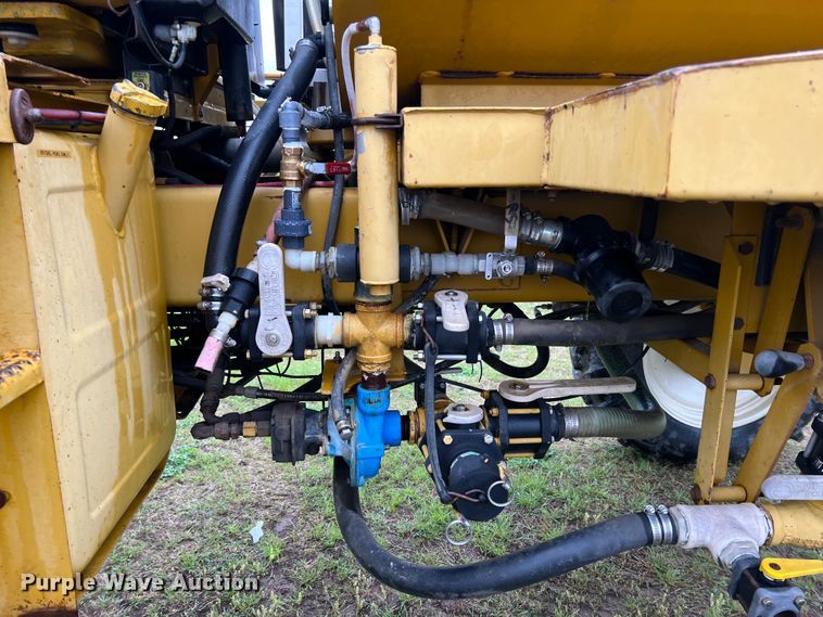 image for item KG9803 Ag-Chem RoGator 664  sprayer