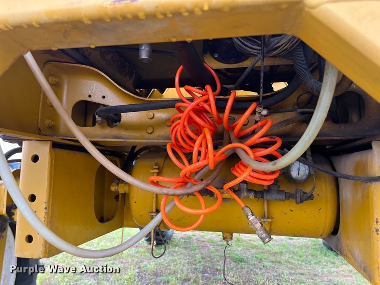 image for item KG9803 Ag-Chem RoGator 664  sprayer