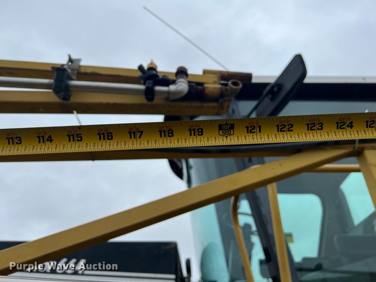 image for item KG9803 Ag-Chem RoGator 664  sprayer