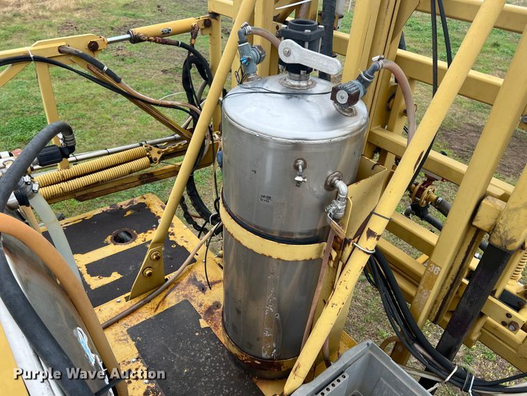 image for item KG9803 Ag-Chem RoGator 664  sprayer