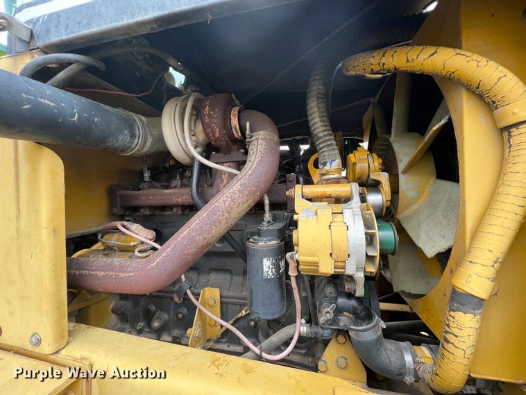 image for item KG9803 Ag-Chem RoGator 664  sprayer