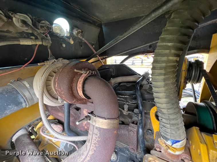 image for item KG9803 Ag-Chem RoGator 664  sprayer