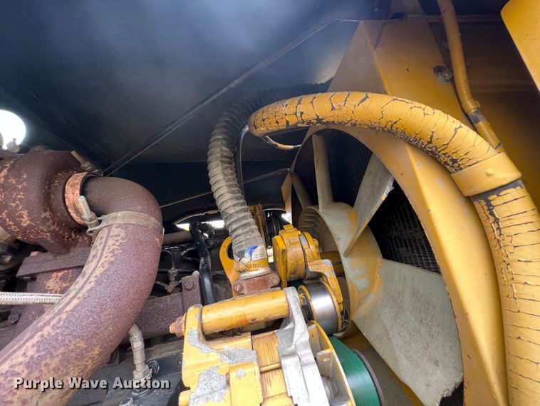 image for item KG9803 Ag-Chem RoGator 664  sprayer