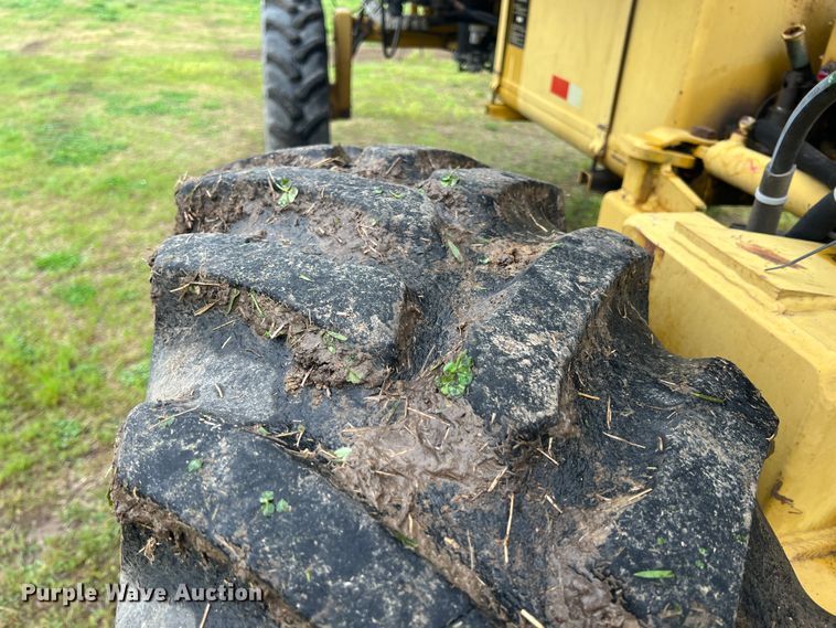 image for item KG9803 Ag-Chem RoGator 664  sprayer