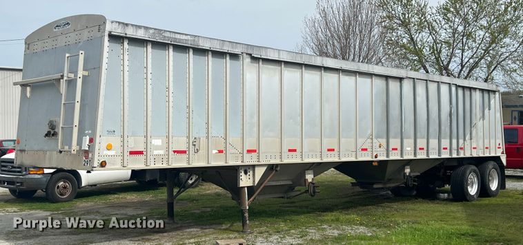 image for item KG9823 1996 Truck Equipment Services  grain trailer