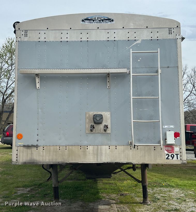 image for item KG9823 1996 Truck Equipment Services  grain trailer