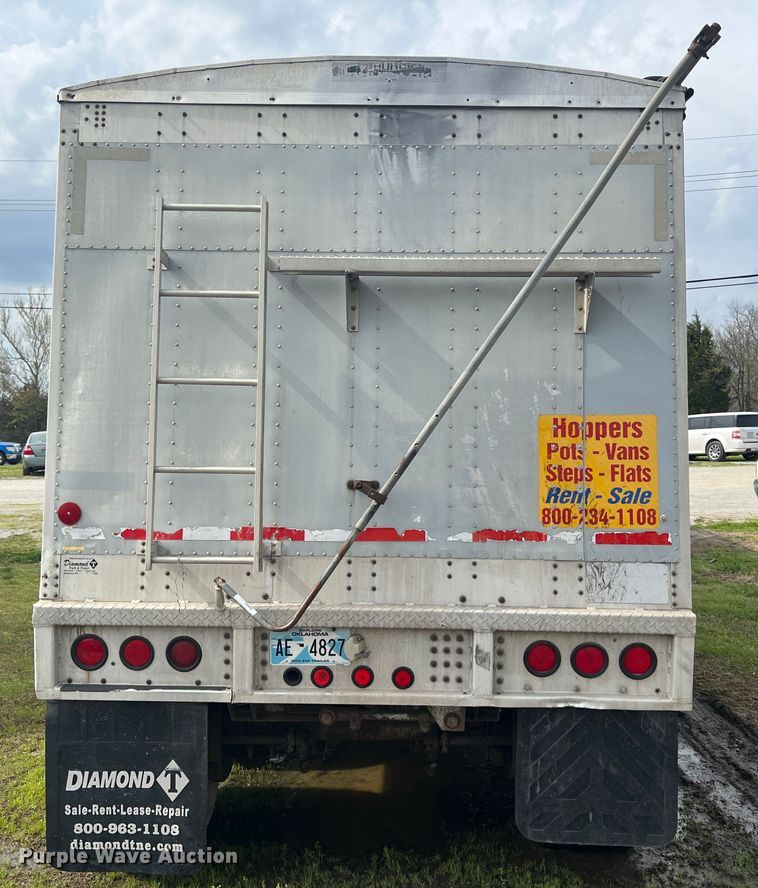 image for item KG9823 1996 Truck Equipment Services  grain trailer