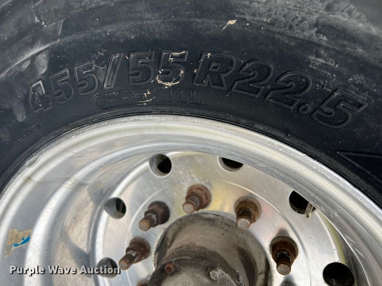 image for item KG9823 1996 Truck Equipment Services  grain trailer