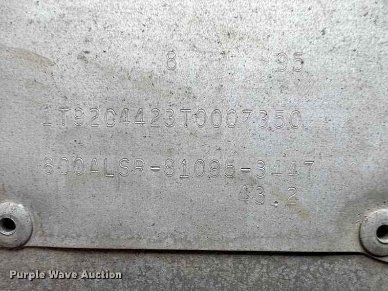 image for item KG9823 1996 Truck Equipment Services  grain trailer