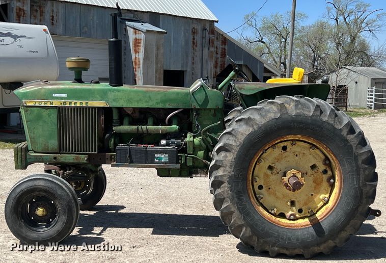 image for item KG9829 John Deere 4020  tractor