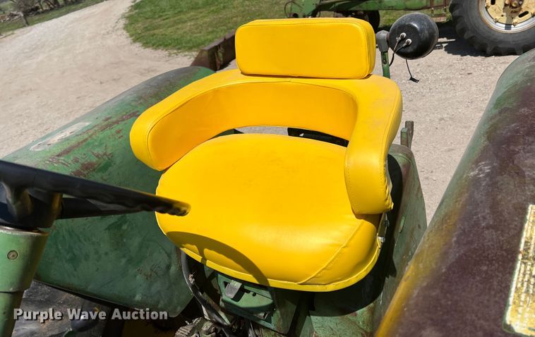image for item KG9829 John Deere 4020  tractor