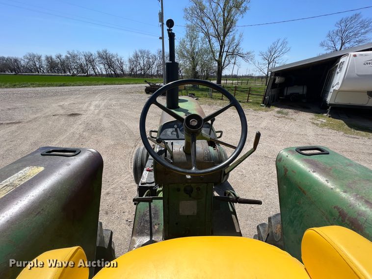 image for item KG9829 John Deere 4020  tractor