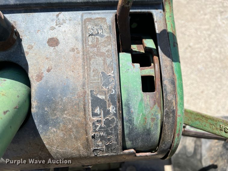 image for item KG9829 John Deere 4020  tractor