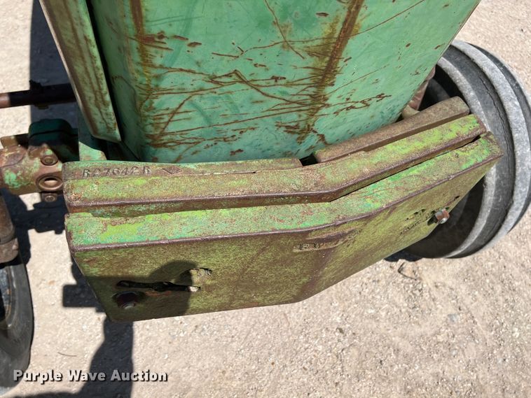 image for item KG9829 John Deere 4020  tractor