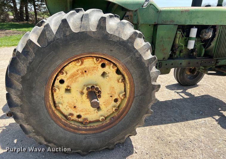 image for item KG9829 John Deere 4020  tractor