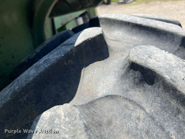 image for item KG9829 John Deere 4020  tractor