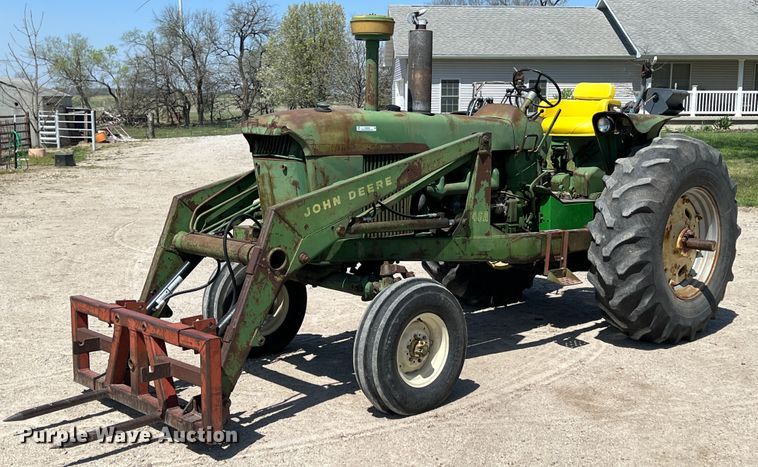 image for item KG9830 John Deere 4010  tractor