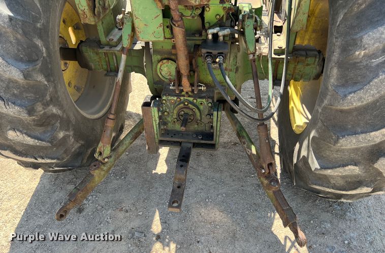 image for item KG9830 John Deere 4010  tractor