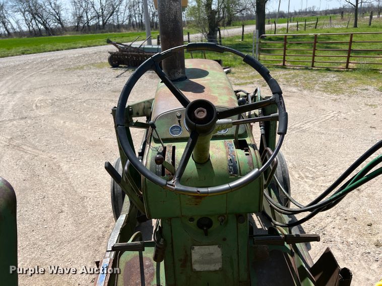 image for item KG9830 John Deere 4010  tractor