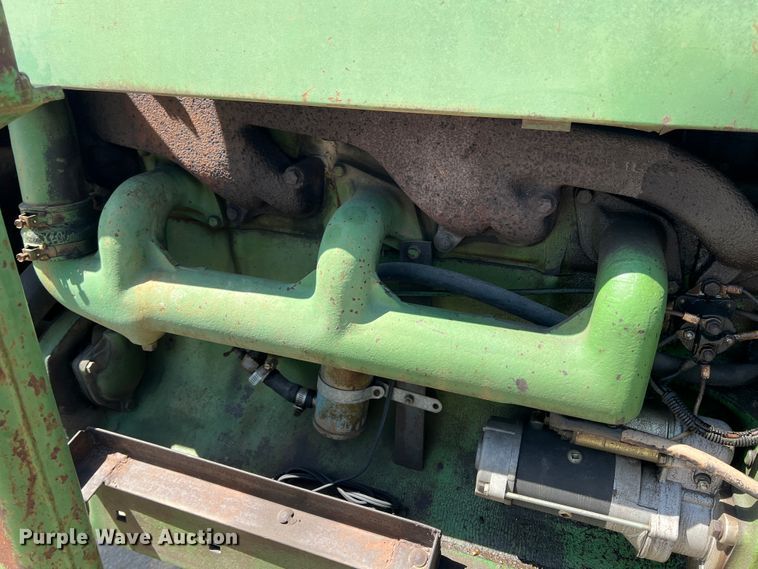 image for item KG9830 John Deere 4010  tractor