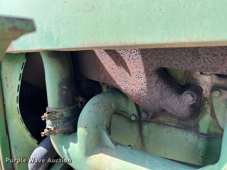 image for item KG9830 John Deere 4010  tractor