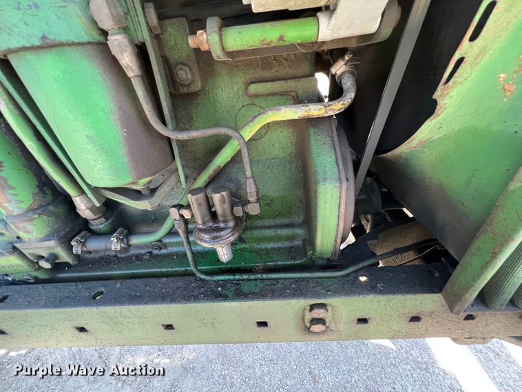 image for item KG9830 John Deere 4010  tractor