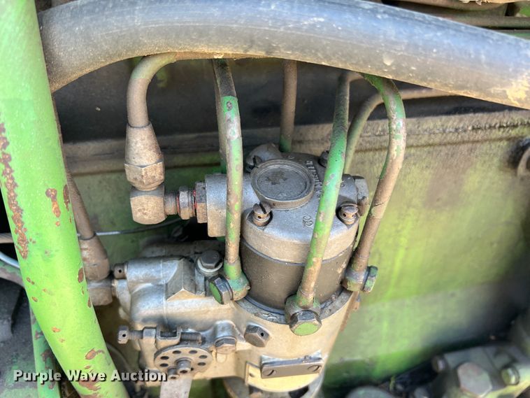 image for item KG9830 John Deere 4010  tractor