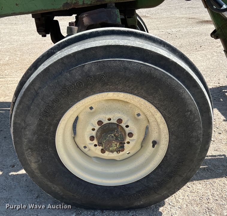 image for item KG9830 John Deere 4010  tractor