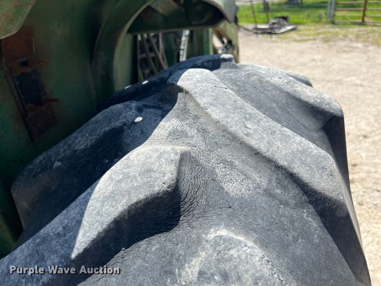 image for item KG9830 John Deere 4010  tractor