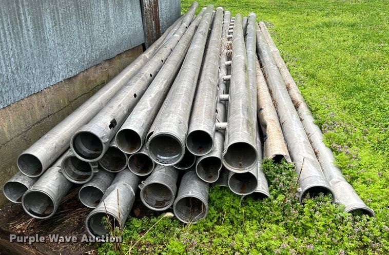 image for item KG9858 Approximately 25 irrigation pipes