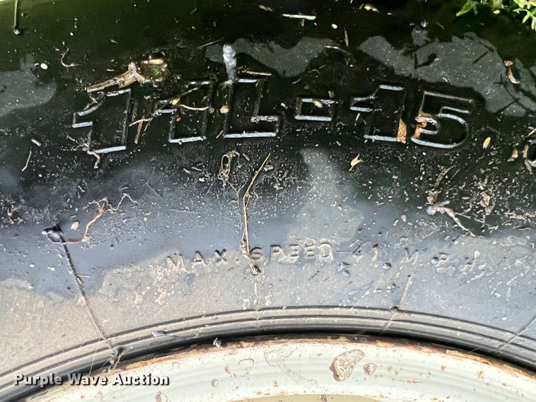 image for item KG9861 Duo Lift  nurse tank trailer