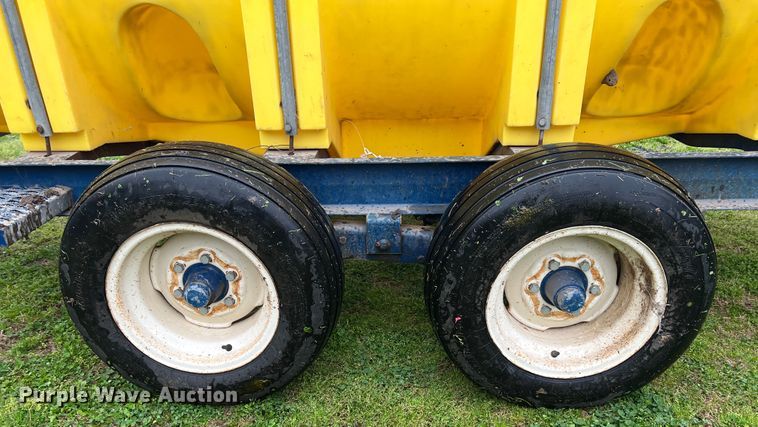 image for item KG9861 Duo Lift  nurse tank trailer