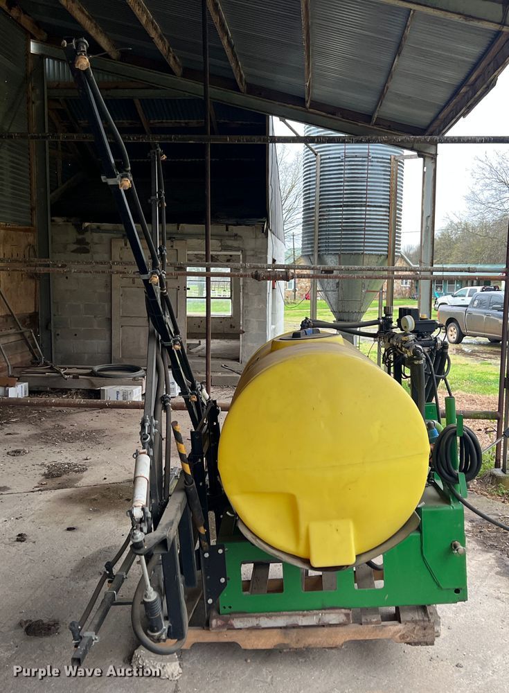 image for item KG9862 John Deere  sprayer