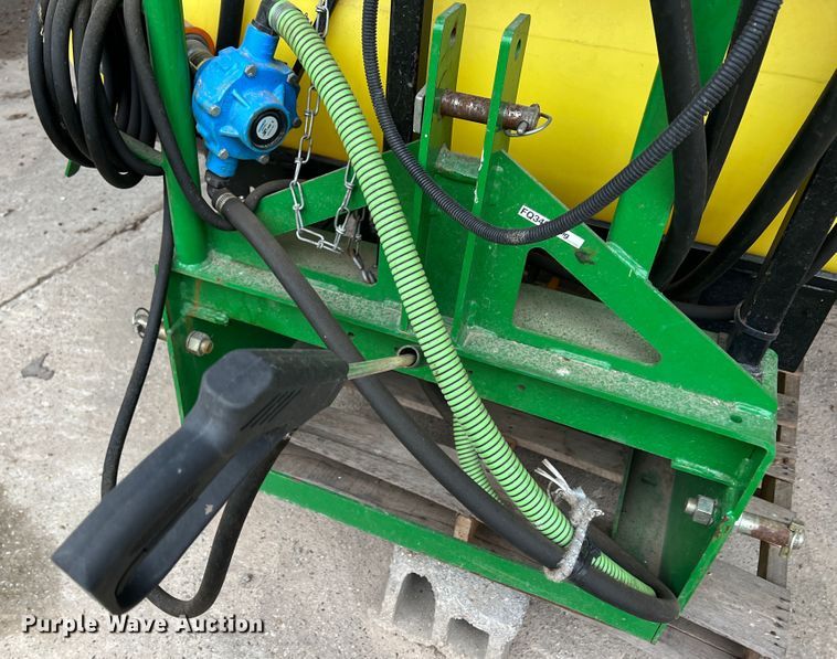 image for item KG9862 John Deere  sprayer