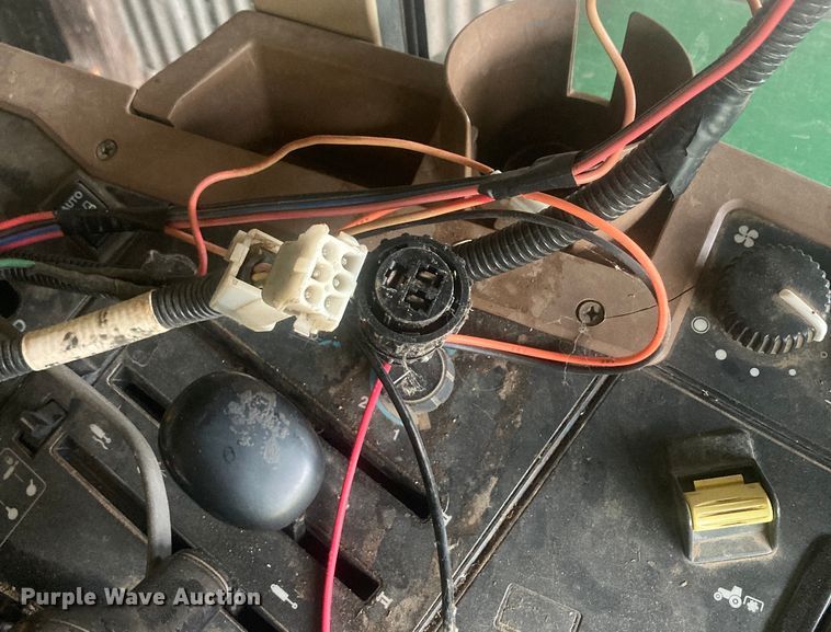 image for item KG9862 John Deere  sprayer