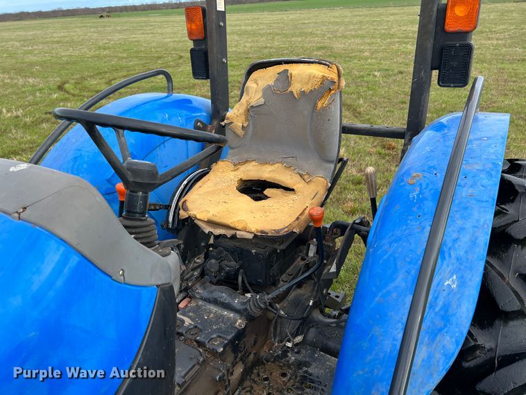 image for item KG9873 2007 New Holland TT60A  MFWD tractor
